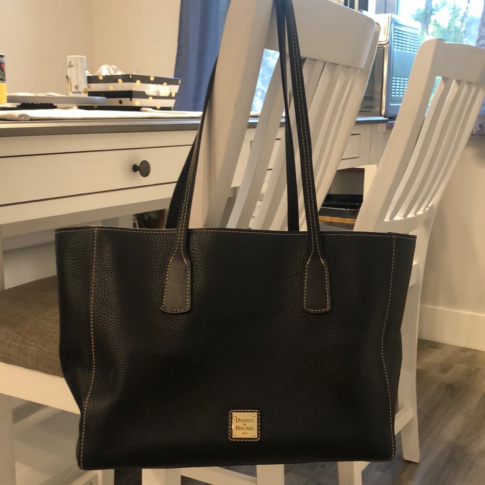 Dooney & Burke Ashton tote